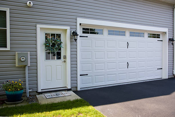 24/7 Emergency Garage Door Panel Replacement experts in Madison County County, OH